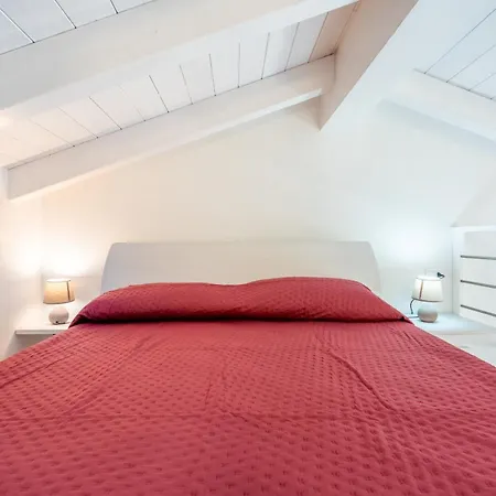 شقة Affittimoderni - Blue Loft كاستيلساردو